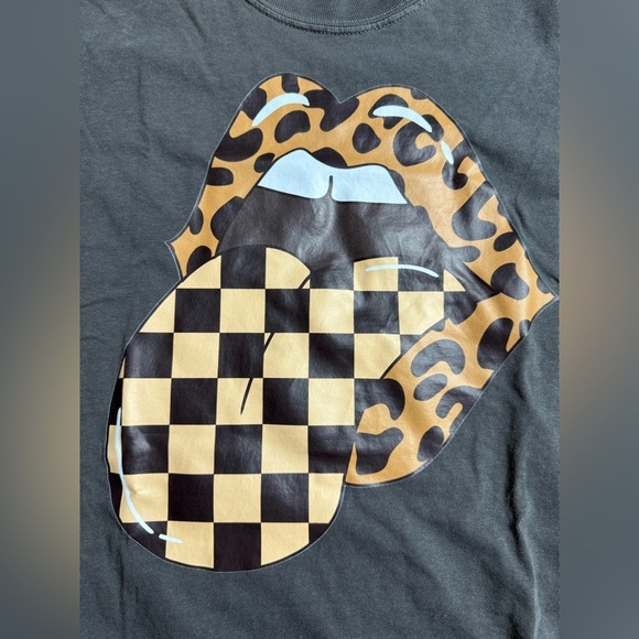 Comfort Colors pepper Graphic Tee - Picture 4 of 6